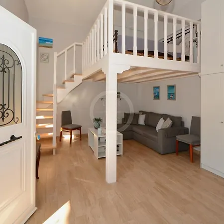 Apartment Ava Ermioni