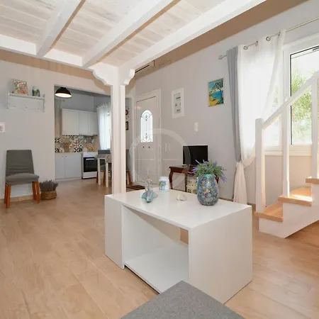 Ava Apartment Ermioni