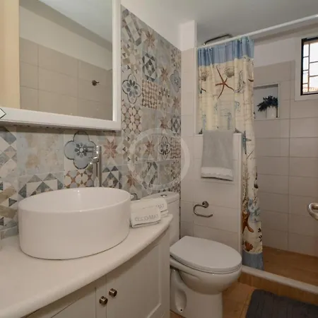 Apartment Ava